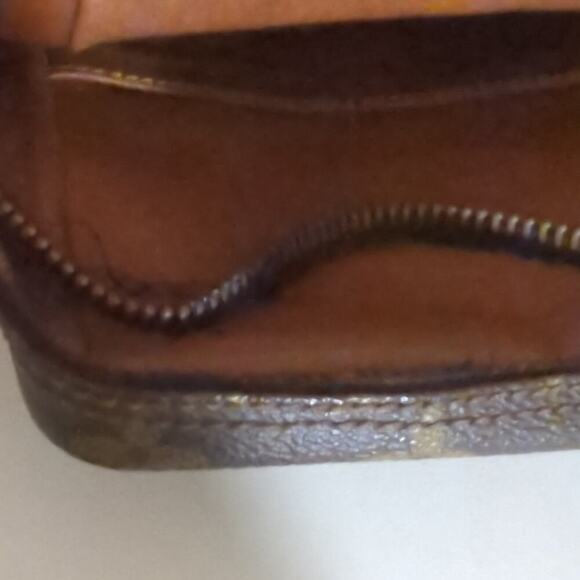 Authentic Louis Vuitton Monogram Amazone Crossbody Bag Old Model 3231L **DAMAGED - Picture 9 of 13